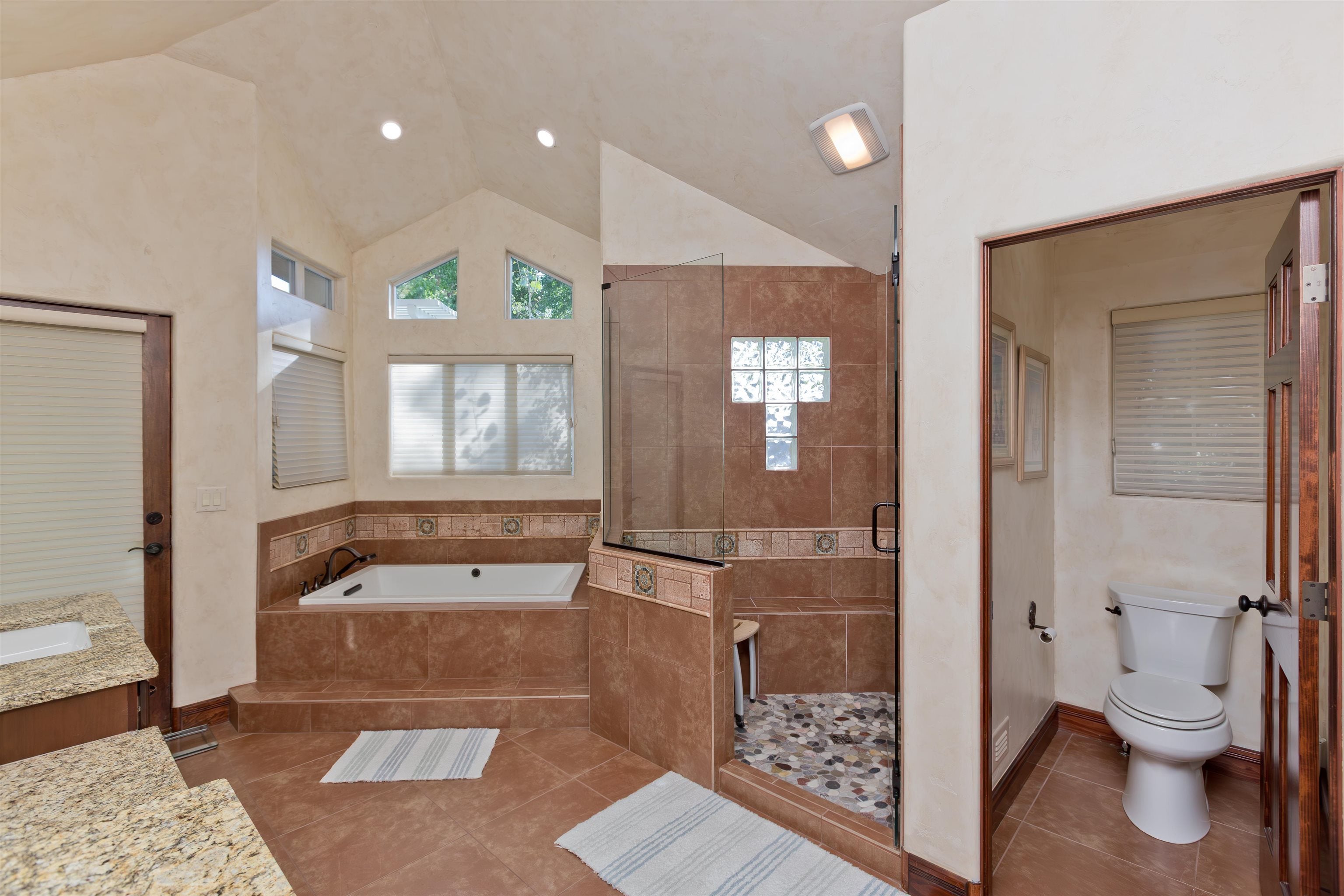 Grand Junction, Colorado, 81505, United States, 4 Bedrooms Bedrooms, ,5 BathroomsBathrooms,Residential,Active,1945340