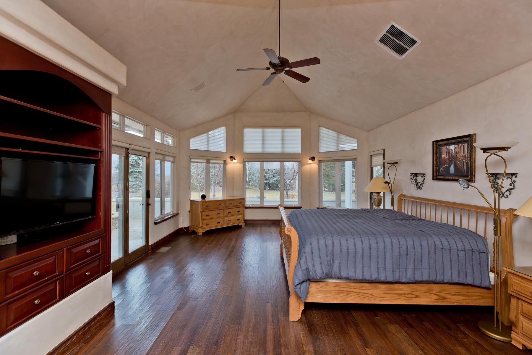 Grand Junction, Colorado, 81505, United States, 4 Bedrooms Bedrooms, ,5 BathroomsBathrooms,Residential,Active,1945340