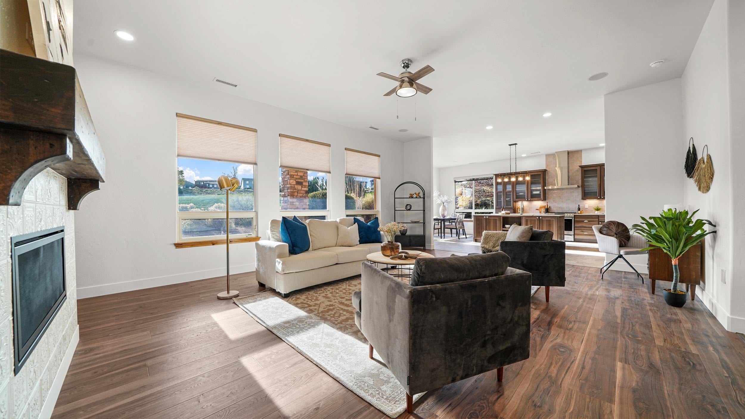 Grand Junction, Colorado, 81507, United States, 3 Bedrooms Bedrooms, ,3 BathroomsBathrooms,Residential,Active,2009135