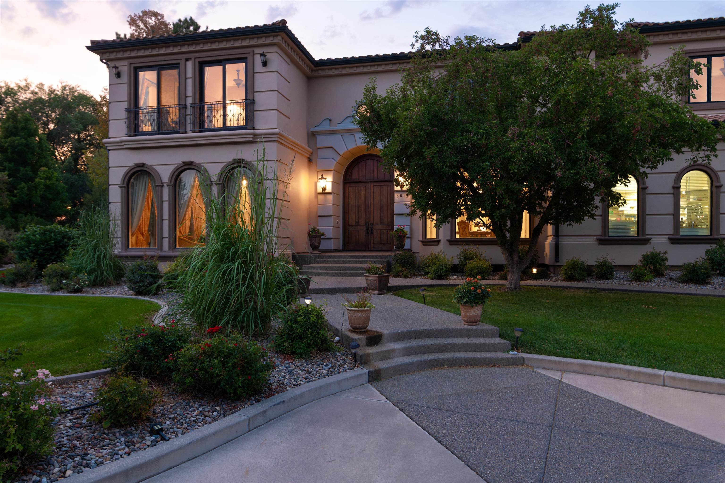 Grand Junction, Colorado, 81506, United States, 5 Bedrooms Bedrooms, ,7 BathroomsBathrooms,Residential,Active,1909661