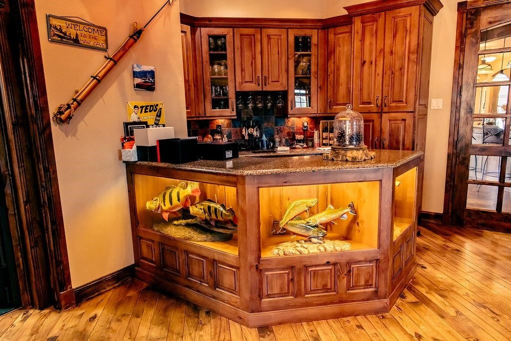 Rangely, Colorado, 81648, United States, 5 Bedrooms Bedrooms, ,5 BathroomsBathrooms,Residential,Active,1899225