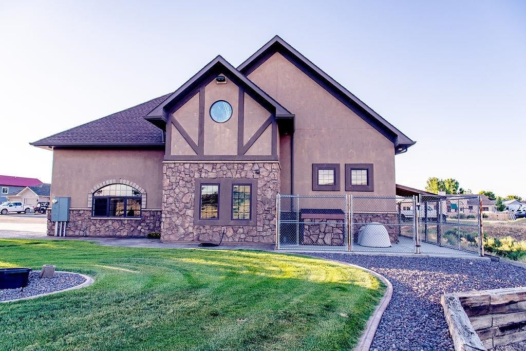 Rangely, Colorado, 81648, United States, 5 Bedrooms Bedrooms, ,5 BathroomsBathrooms,Residential,Active,1899225