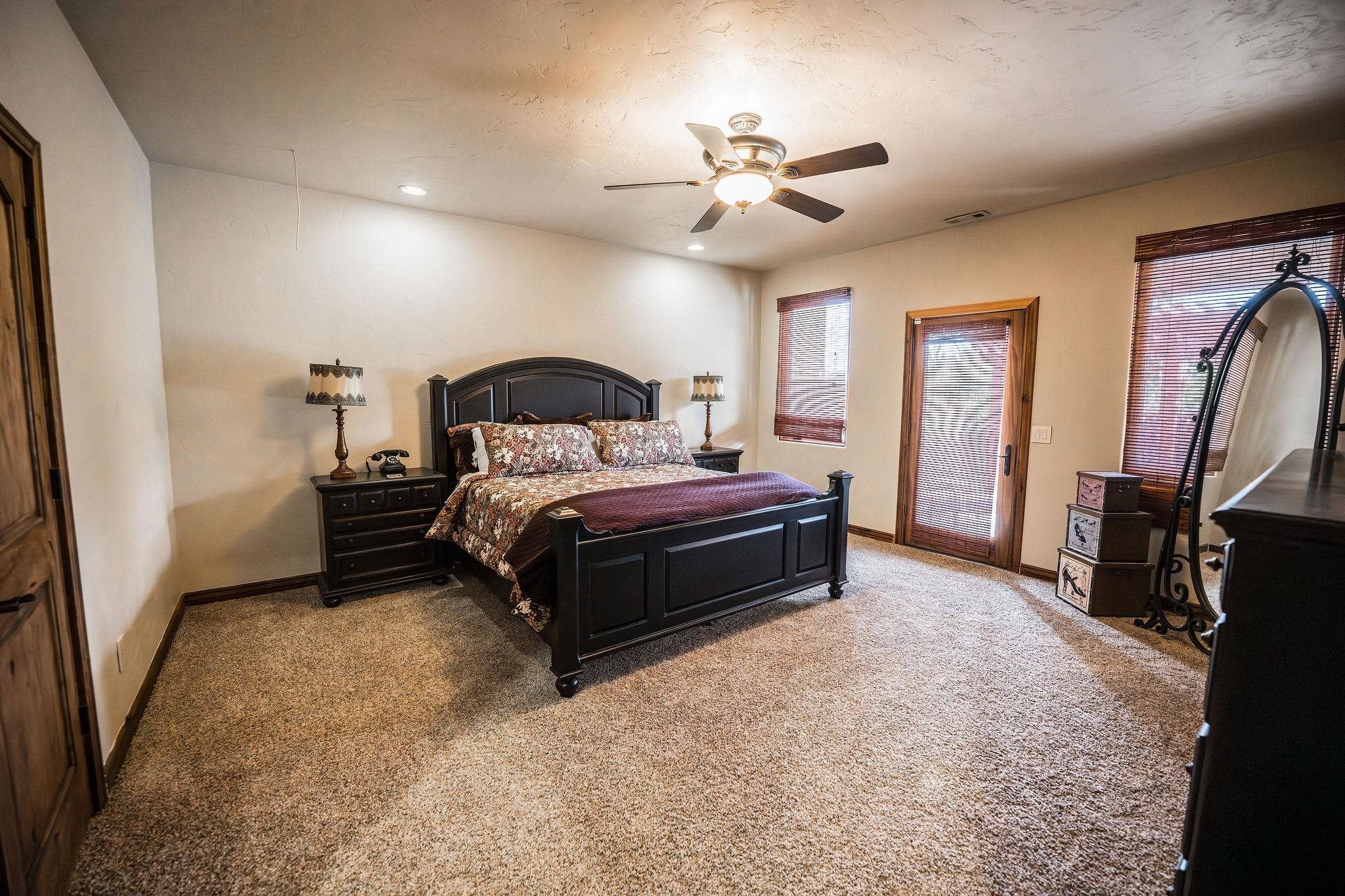 Grand Junction, Colorado, 81507, United States, 4 Bedrooms Bedrooms, ,5 BathroomsBathrooms,Residential,Active,1929450
