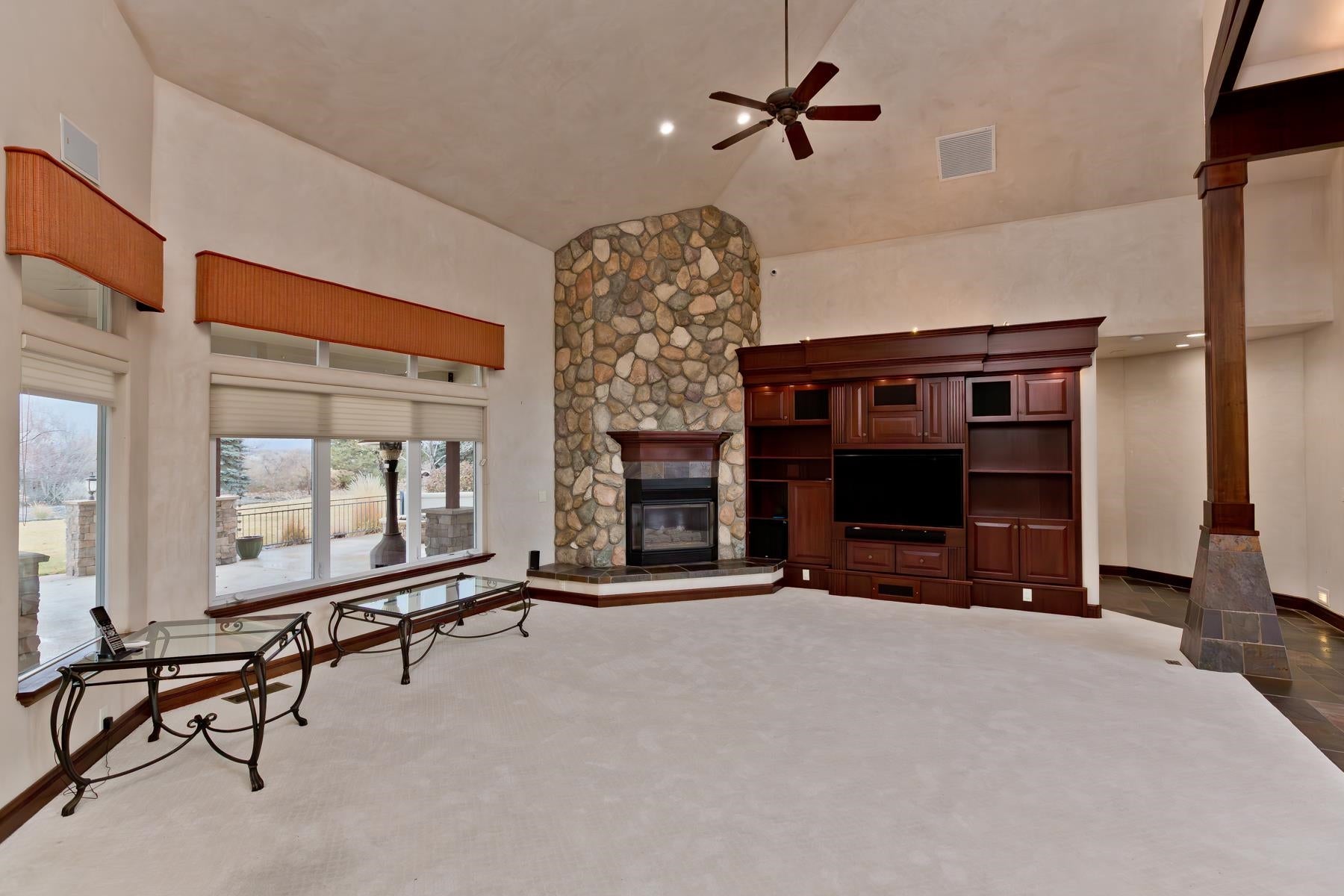 Grand Junction, Colorado, 81505, United States, 4 Bedrooms Bedrooms, ,5 BathroomsBathrooms,Residential,Active,1945340