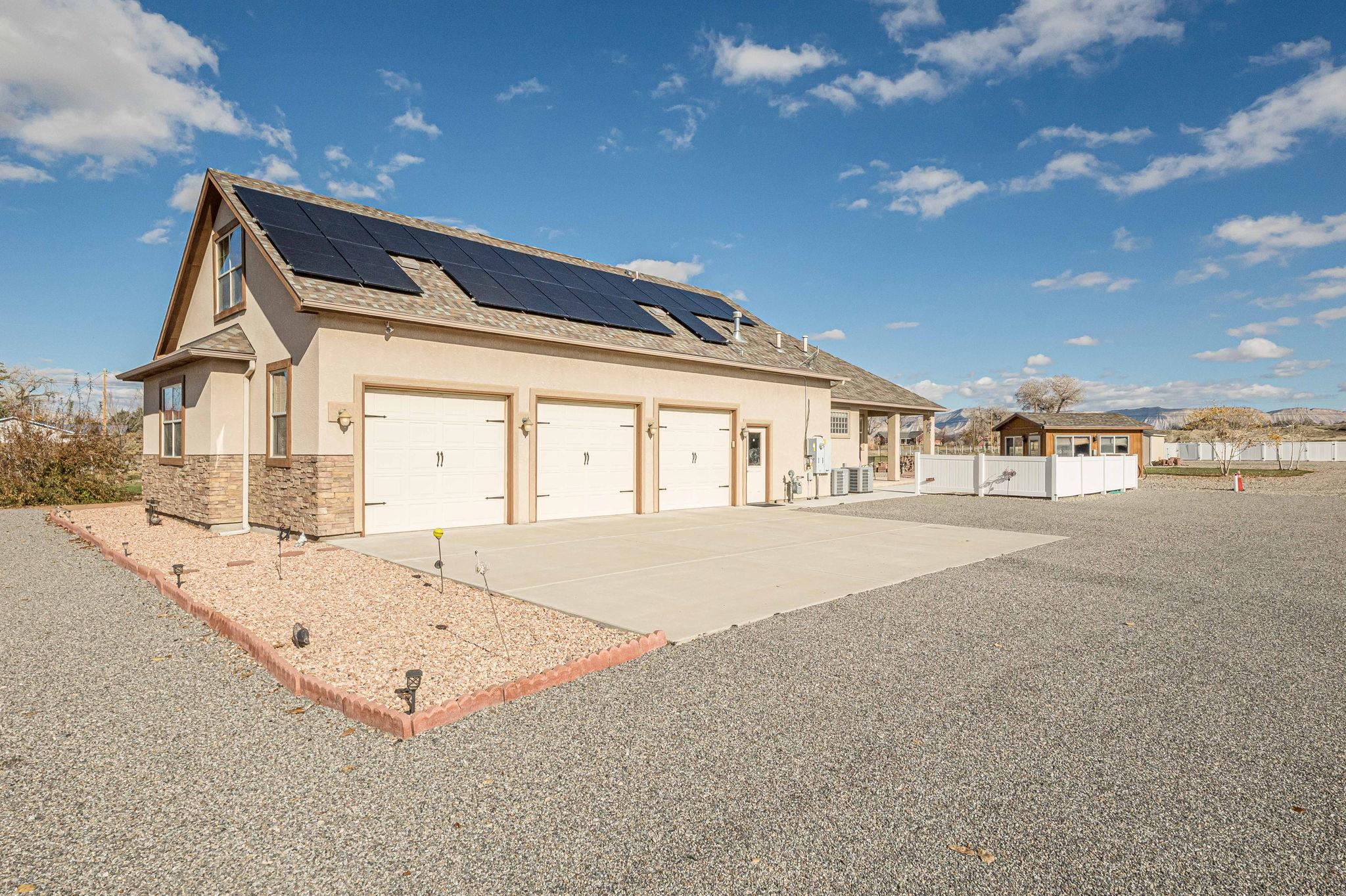 Grand Junction, Colorado, 81505, United States, 5 Bedrooms Bedrooms, ,4 BathroomsBathrooms,Residential,Active,2009142