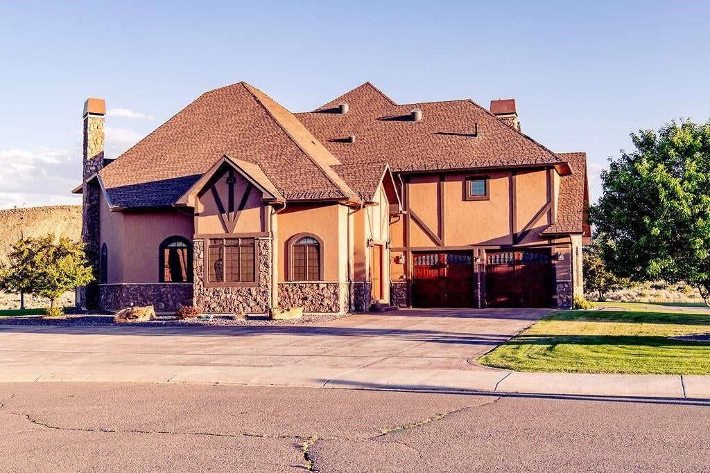 Rangely, Colorado, 81648, United States, 5 Bedrooms Bedrooms, ,5 BathroomsBathrooms,Residential,Active,1899225