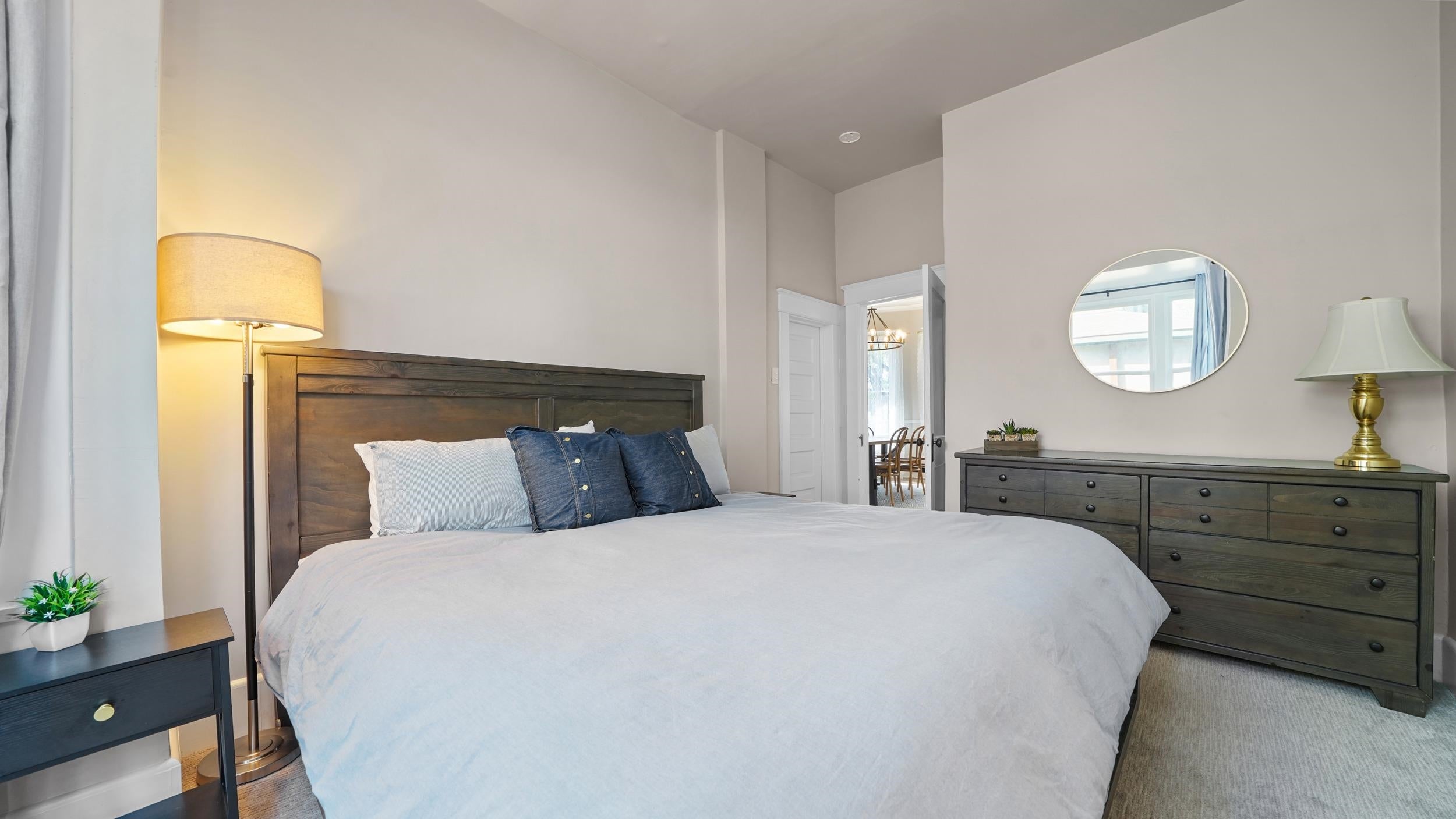 Grand Junction, Colorado, 81501, United States, 7 Bedrooms Bedrooms, ,3 BathroomsBathrooms,Residential,Active,1945318