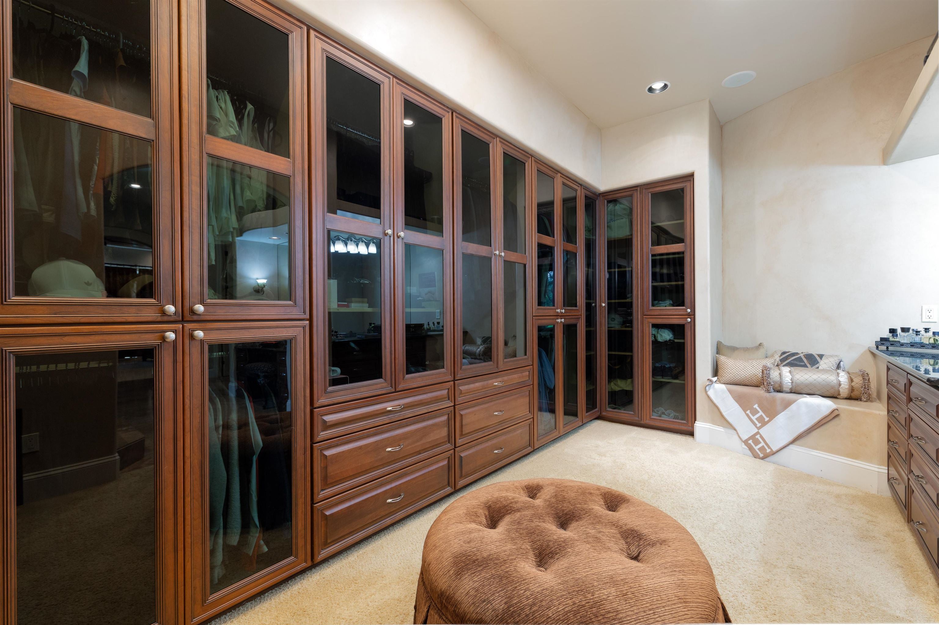 Grand Junction, Colorado, 81506, United States, 5 Bedrooms Bedrooms, ,7 BathroomsBathrooms,Residential,Active,1909661