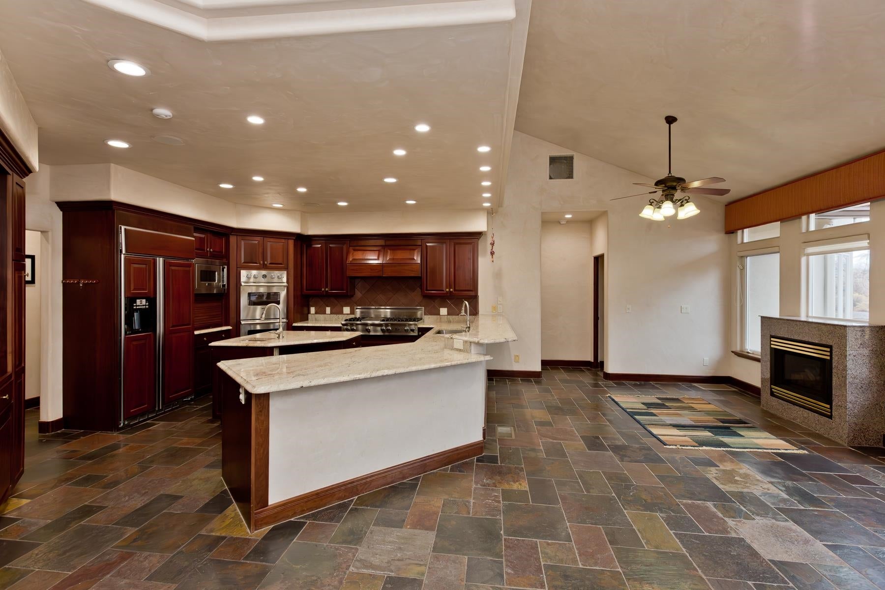 Grand Junction, Colorado, 81505, United States, 4 Bedrooms Bedrooms, ,5 BathroomsBathrooms,Residential,Active,1945340