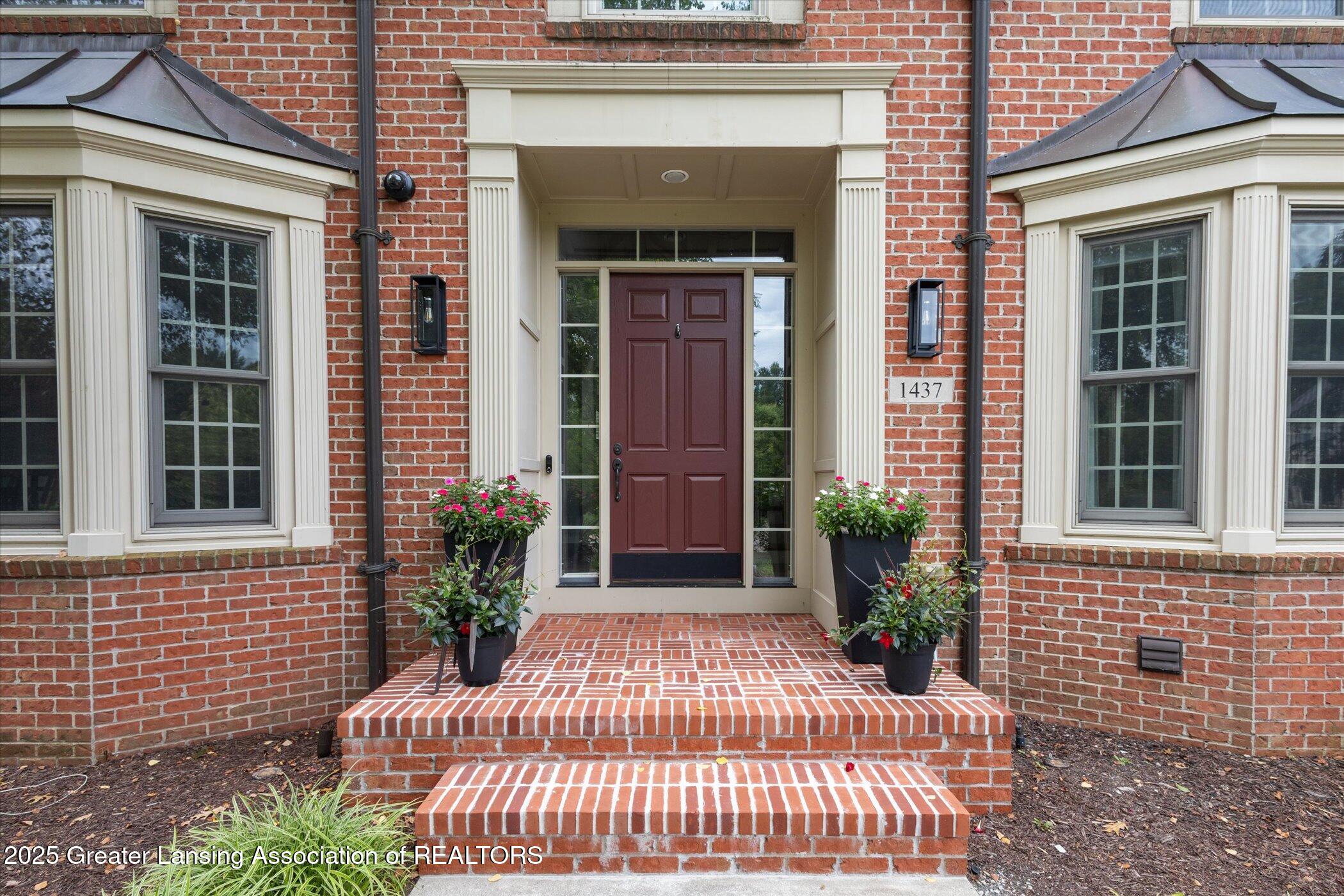 Okemos, Michigan, 48864, United States, 5 Bedrooms Bedrooms, ,6 BathroomsBathrooms,Residential,Active,2007165