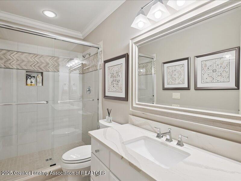 East Lansing, Michigan, 48823, United States, 8 Bedrooms Bedrooms, ,10 BathroomsBathrooms,Residential,Active,1988469