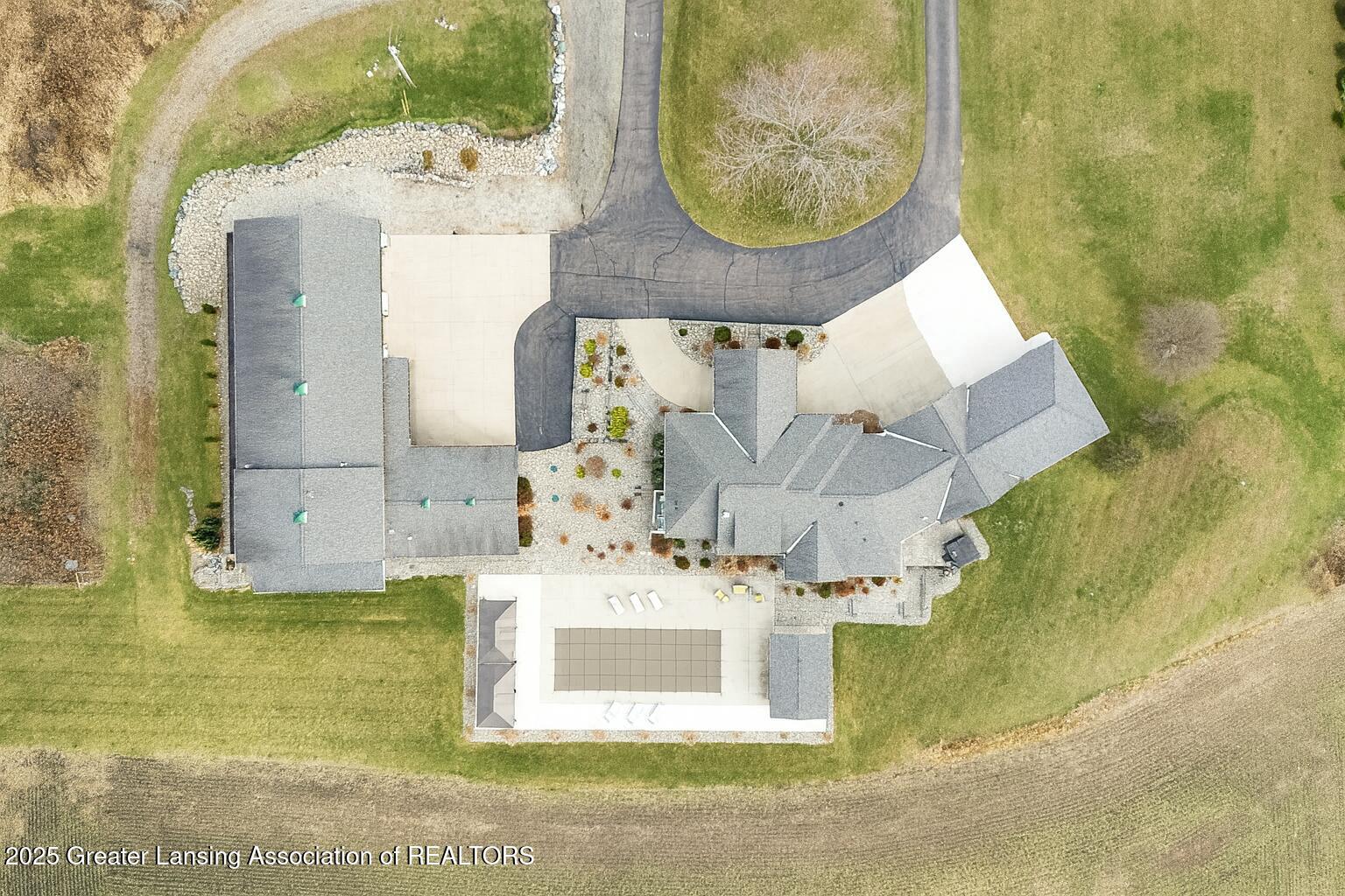 Grand Ledge, Michigan, 48837, United States, 4 Bedrooms Bedrooms, ,5 BathroomsBathrooms,Residential,Contingent,2006820