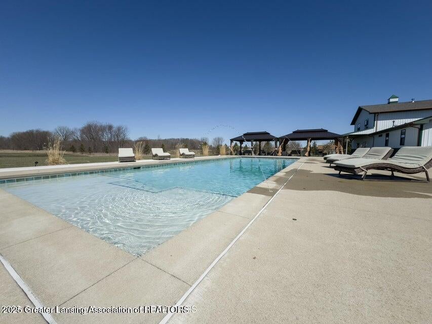 Grand Ledge, Michigan, 48837, United States, 4 Bedrooms Bedrooms, ,5 BathroomsBathrooms,Residential,Contingent,2006820