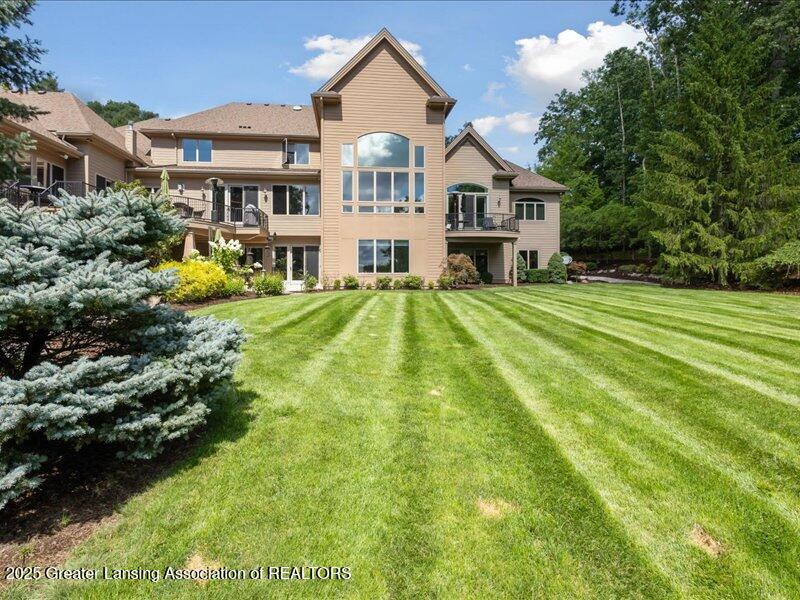 East Lansing, Michigan, 48823, United States, 8 Bedrooms Bedrooms, ,10 BathroomsBathrooms,Residential,Active,1988469