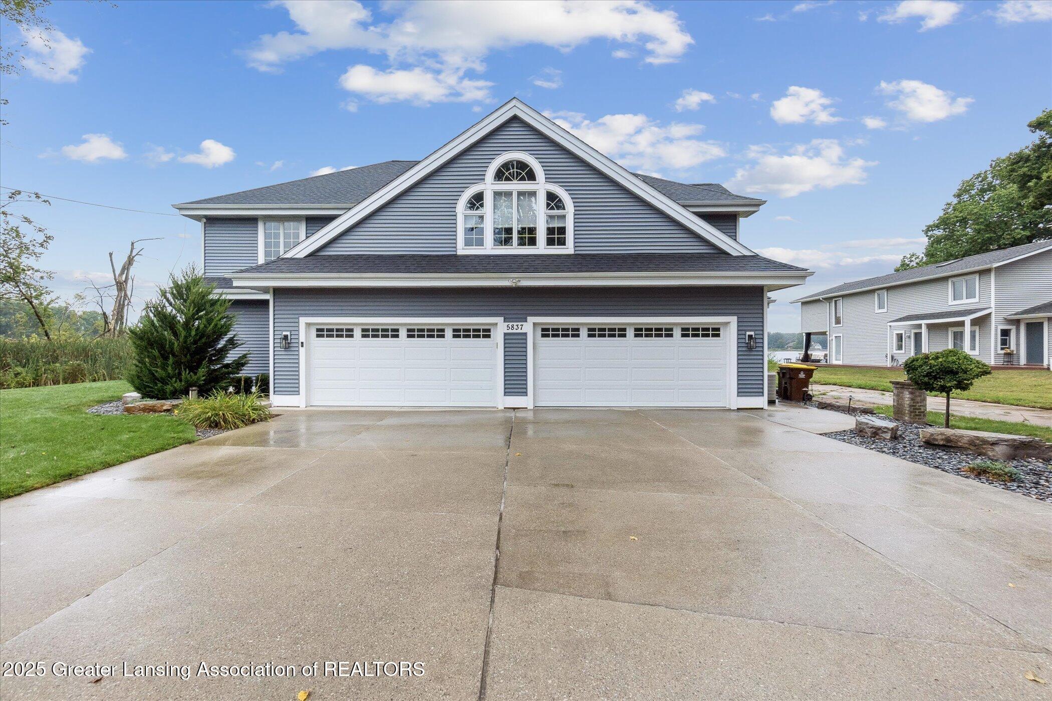 Haslett, Michigan, 48840, United States, 4 Bedrooms Bedrooms, ,3 BathroomsBathrooms,Residential,Contingent,1988482