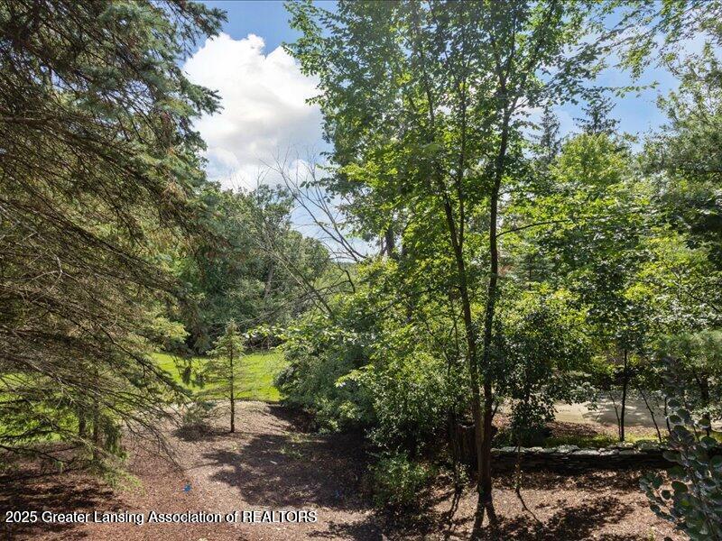 East Lansing, Michigan, 48823, United States, 8 Bedrooms Bedrooms, ,10 BathroomsBathrooms,Residential,Active,2007102