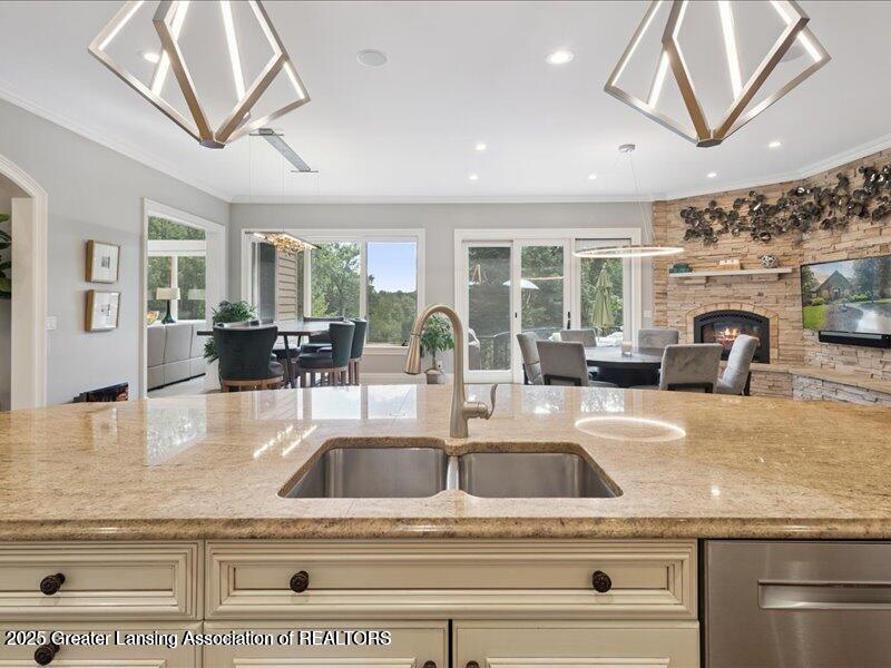 East Lansing, Michigan, 48823, United States, 8 Bedrooms Bedrooms, ,10 BathroomsBathrooms,Residential,Active,2007102