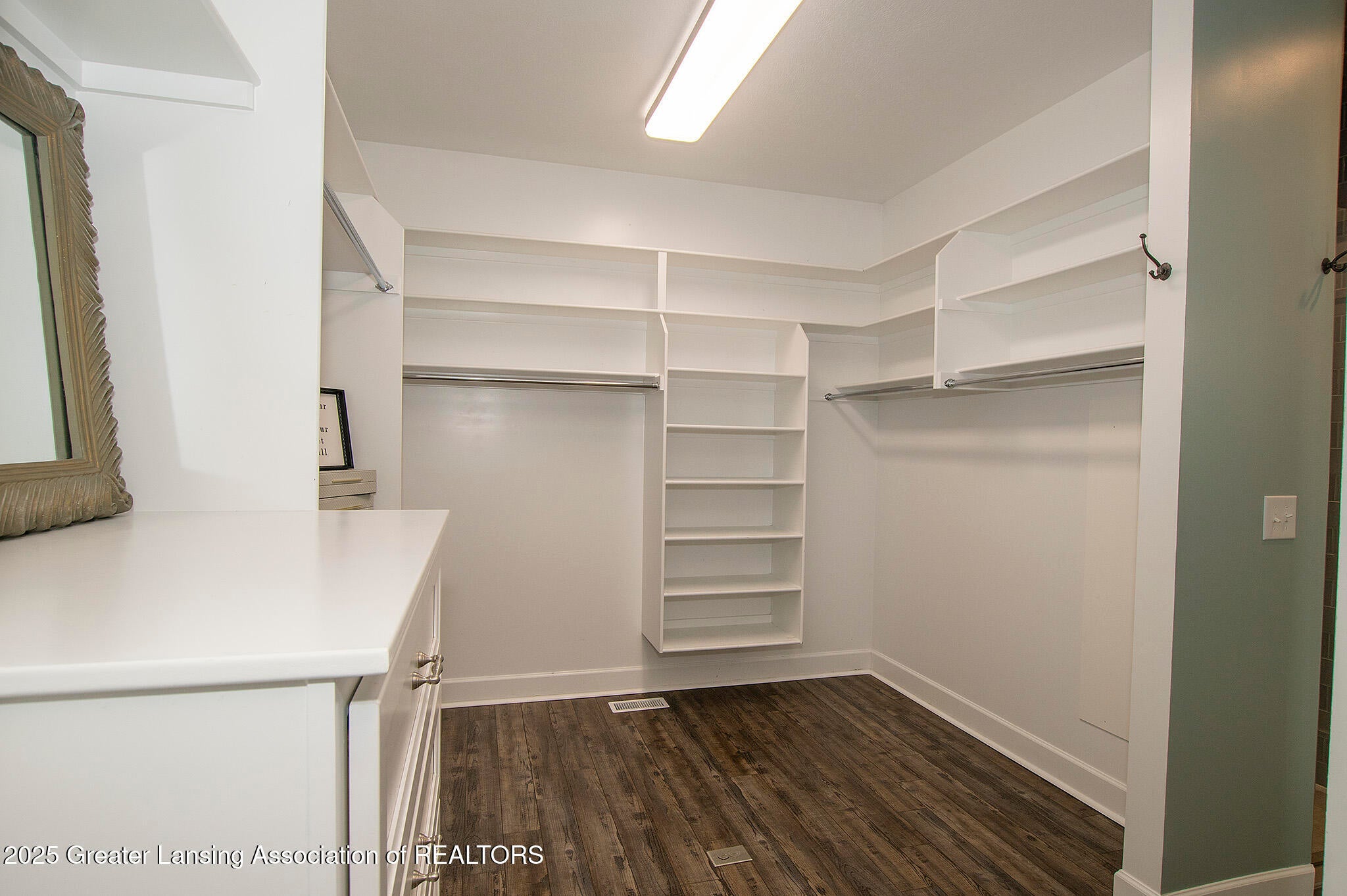 Grand Ledge, Michigan, 48837, United States, 4 Bedrooms Bedrooms, ,5 BathroomsBathrooms,Residential,Active,1988414