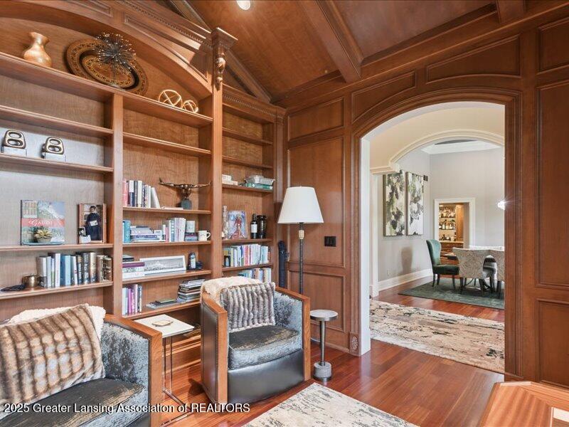 East Lansing, Michigan, 48823, United States, 8 Bedrooms Bedrooms, ,10 BathroomsBathrooms,Residential,Active,1988469