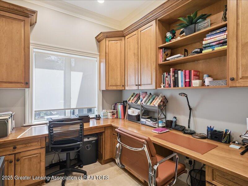 East Lansing, Michigan, 48823, United States, 8 Bedrooms Bedrooms, ,10 BathroomsBathrooms,Residential,Active,1988469