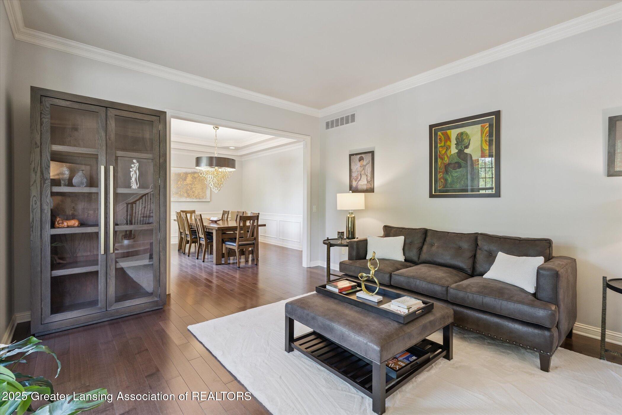 Okemos, Michigan, 48864, United States, 5 Bedrooms Bedrooms, ,6 BathroomsBathrooms,Residential,Active,2007165