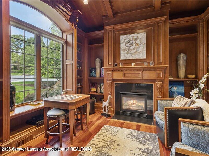 East Lansing, Michigan, 48823, United States, 8 Bedrooms Bedrooms, ,10 BathroomsBathrooms,Residential,Active,2007102