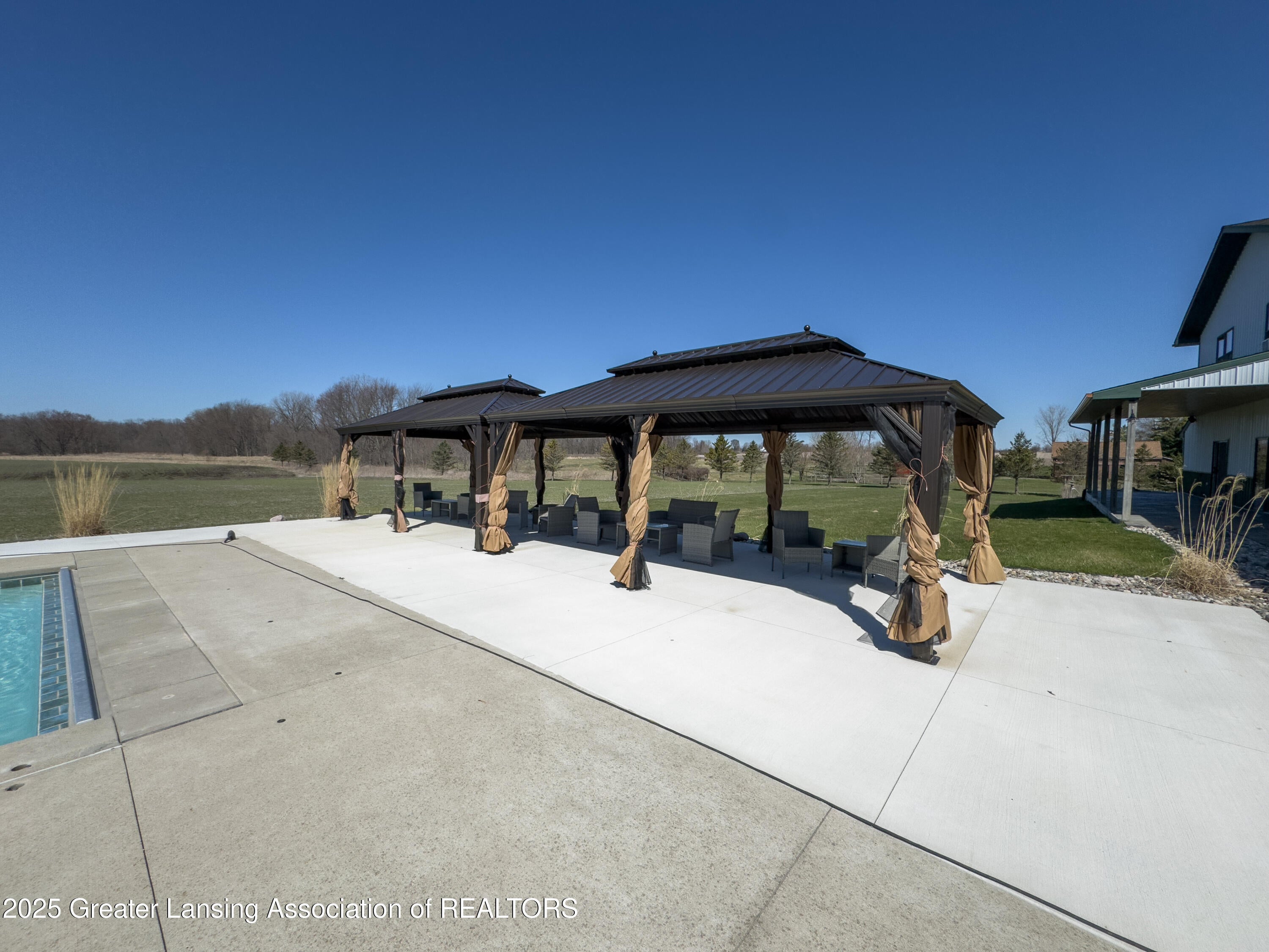 Grand Ledge, Michigan, 48837, United States, 4 Bedrooms Bedrooms, ,5 BathroomsBathrooms,Residential,Active,1988414