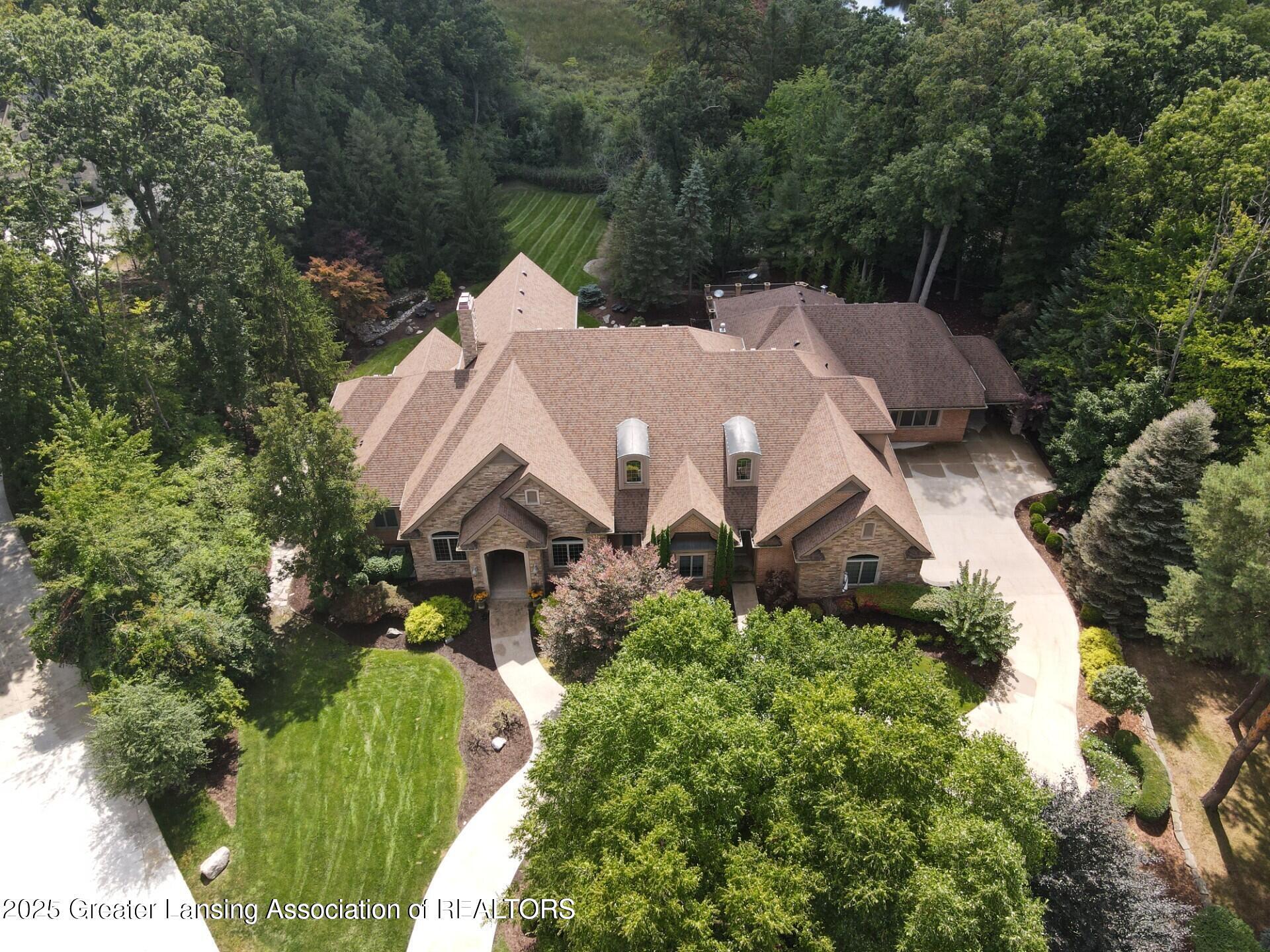 East Lansing, Michigan, 48823, United States, 8 Bedrooms Bedrooms, ,10 BathroomsBathrooms,Residential,Active,2007102