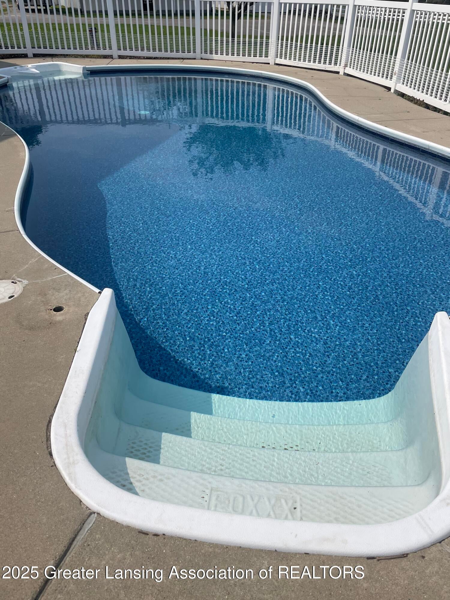 Okemos, Michigan, 48864, United States, 4 Bedrooms Bedrooms, ,5 BathroomsBathrooms,Residential,Active,1998602