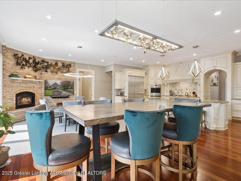 East Lansing, Michigan, 48823, United States, 8 Bedrooms Bedrooms, ,10 BathroomsBathrooms,Residential,Active,1988469