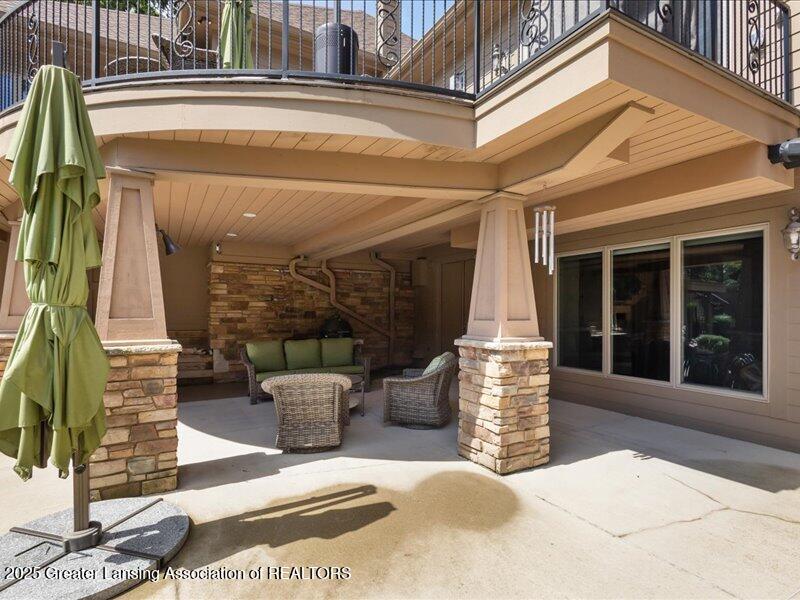 East Lansing, Michigan, 48823, United States, 8 Bedrooms Bedrooms, ,10 BathroomsBathrooms,Residential,Active,1988469