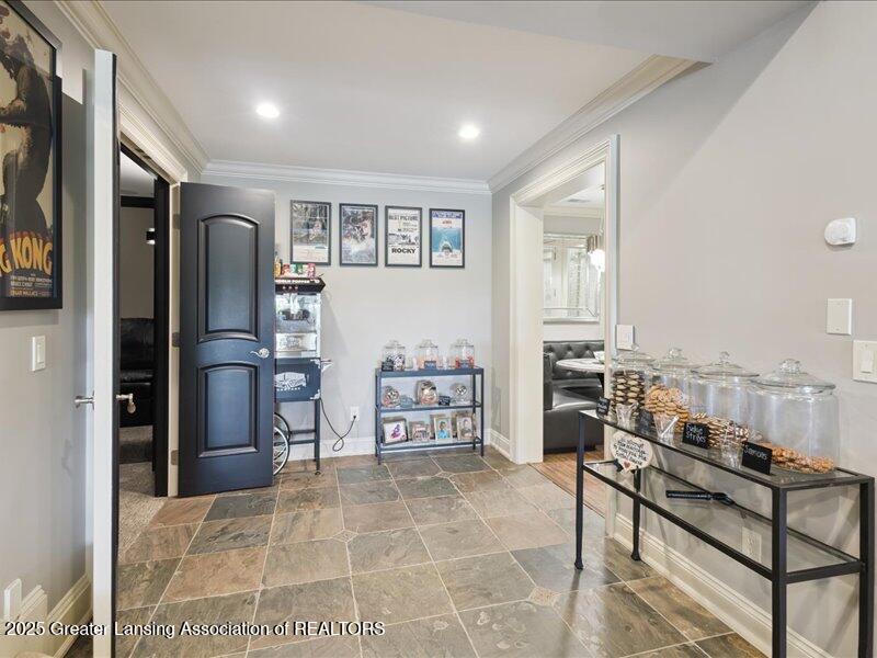 East Lansing, Michigan, 48823, United States, 8 Bedrooms Bedrooms, ,10 BathroomsBathrooms,Residential,Active,1988469