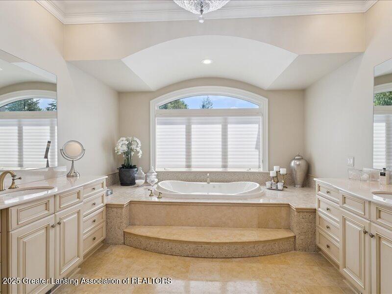 East Lansing, Michigan, 48823, United States, 8 Bedrooms Bedrooms, ,10 BathroomsBathrooms,Residential,Active,1988469