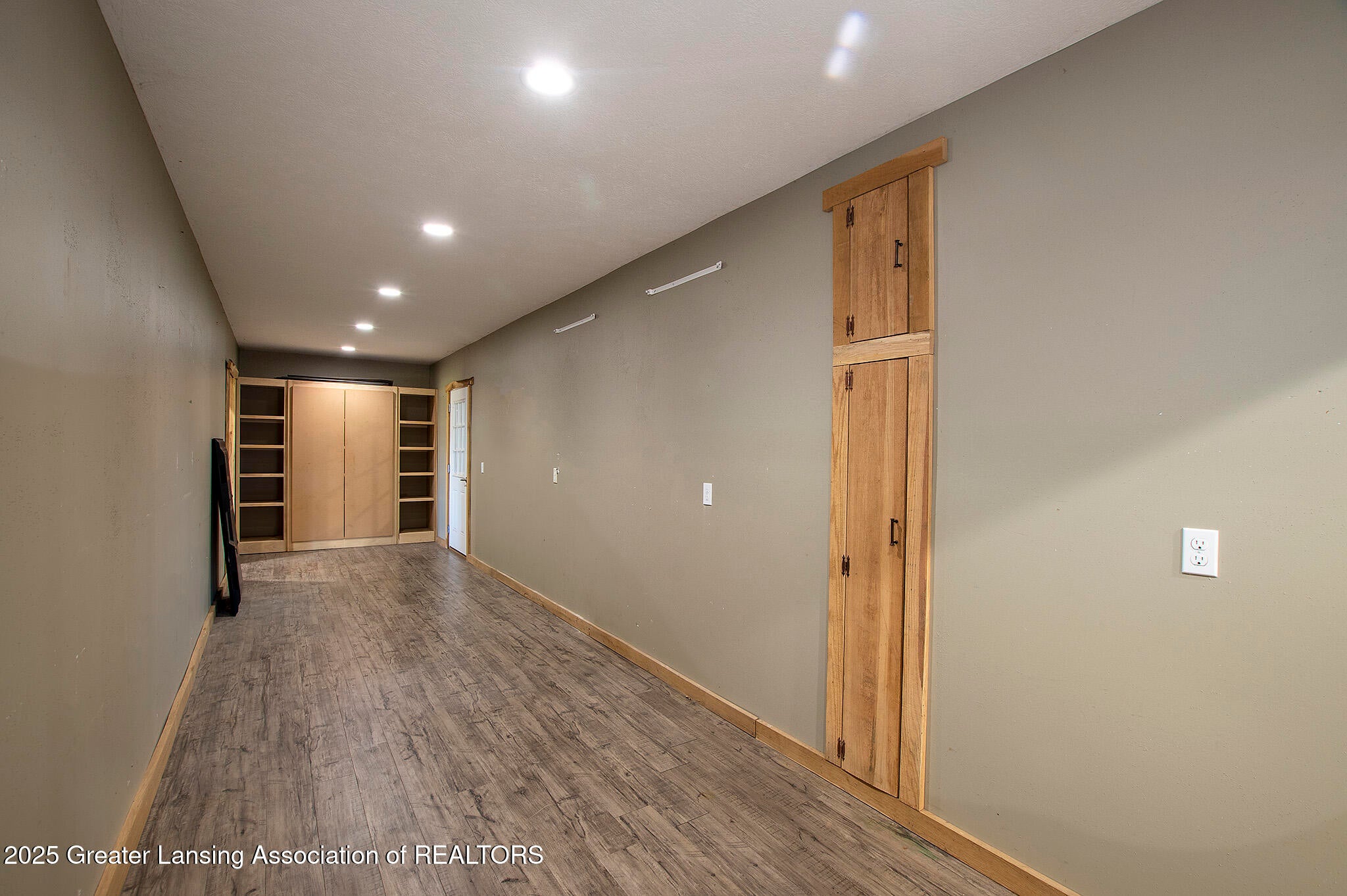 Grand Ledge, Michigan, 48837, United States, 4 Bedrooms Bedrooms, ,5 BathroomsBathrooms,Residential,Active,1988414