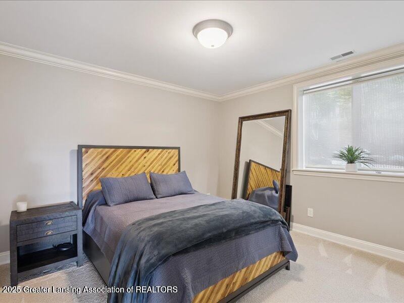 East Lansing, Michigan, 48823, United States, 8 Bedrooms Bedrooms, ,10 BathroomsBathrooms,Residential,Active,2007102