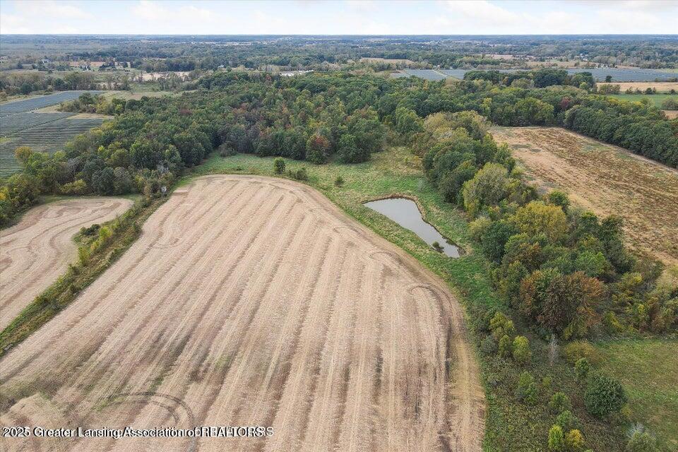 Grand Ledge, Michigan, 48837, United States, 4 Bedrooms Bedrooms, ,5 BathroomsBathrooms,Residential,Contingent,2006820