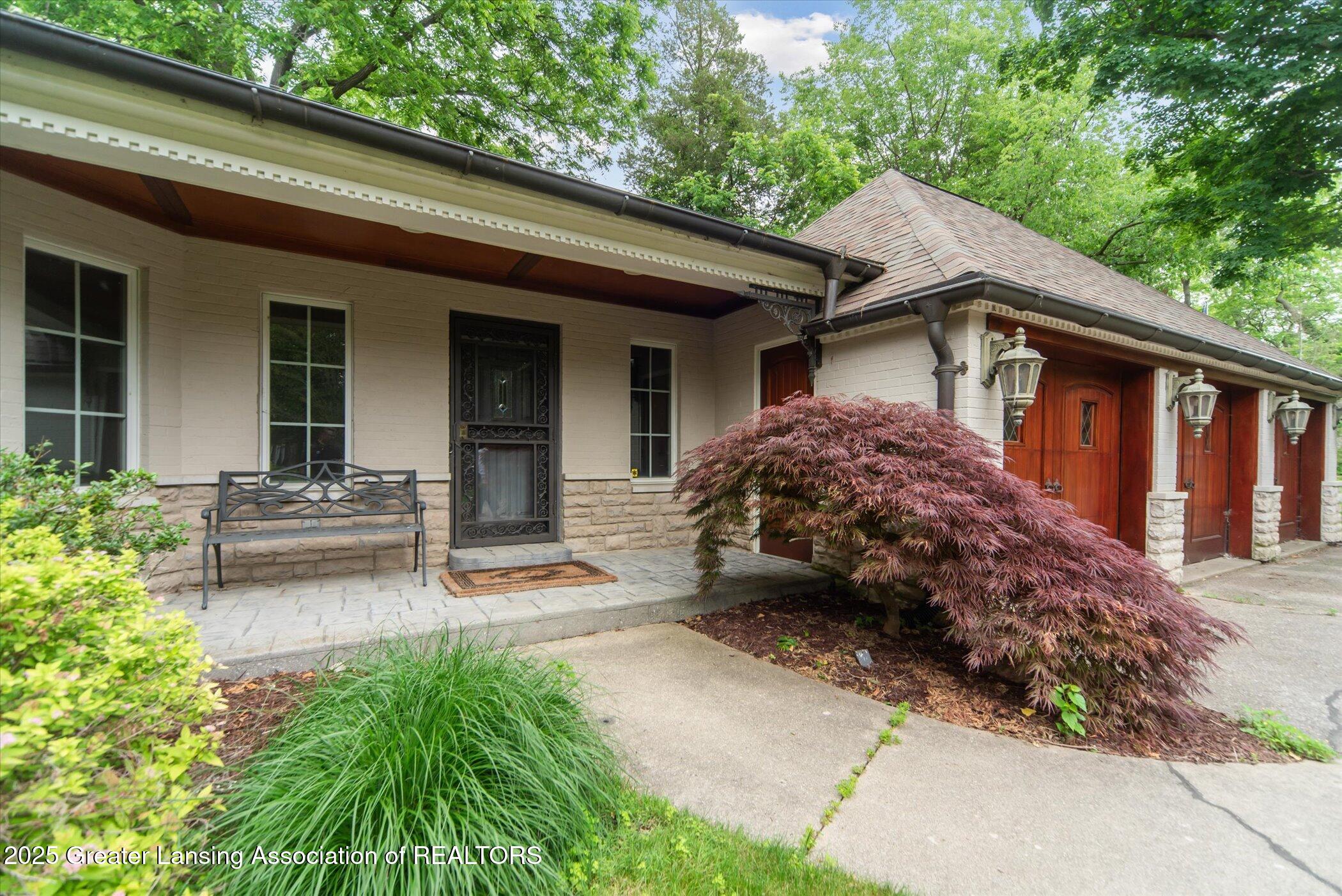 Lansing, Michigan, 48911, United States, 5 Bedrooms Bedrooms, ,5 BathroomsBathrooms,Residential,Active,1988463