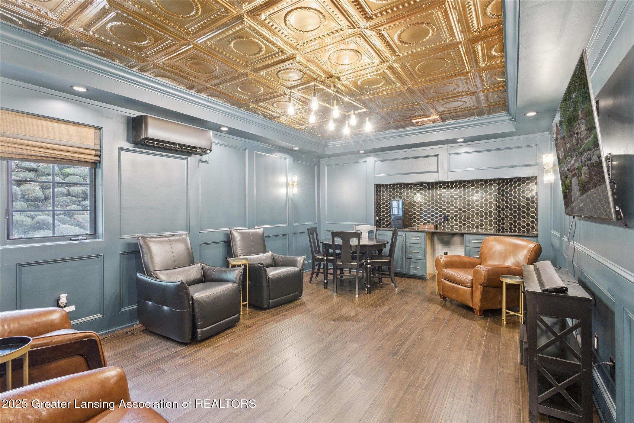 Okemos, Michigan, 48864, United States, 5 Bedrooms Bedrooms, ,6 BathroomsBathrooms,Residential,Active,2007165