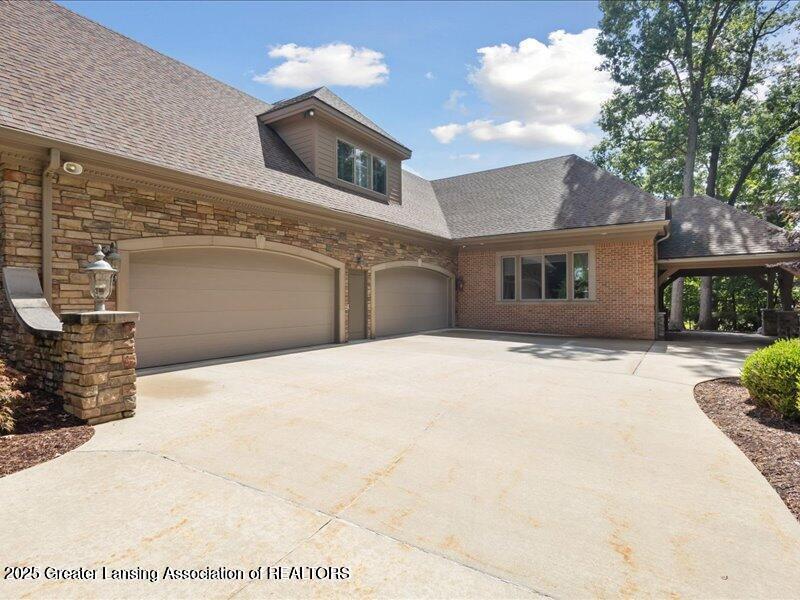 East Lansing, Michigan, 48823, United States, 8 Bedrooms Bedrooms, ,10 BathroomsBathrooms,Residential,Active,2007102