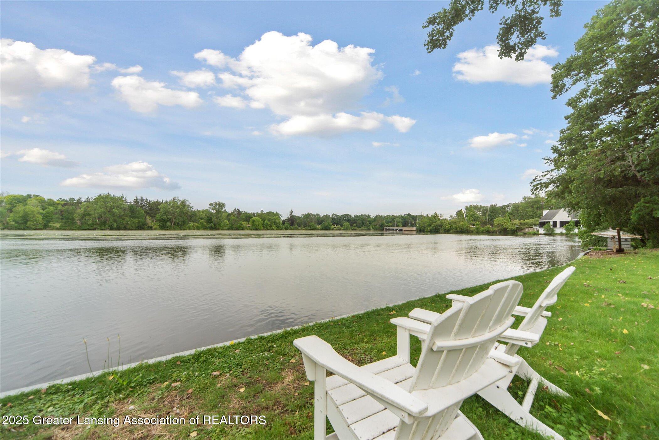 Lansing, Michigan, 48911, United States, 5 Bedrooms Bedrooms, ,5 BathroomsBathrooms,Residential,Active,1988463