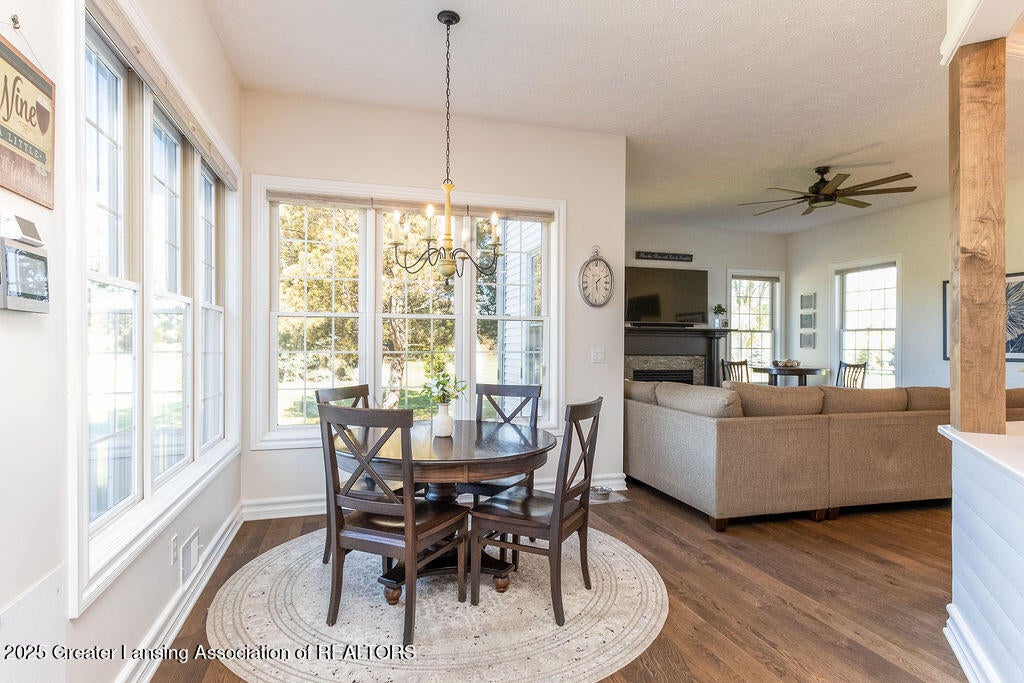 Okemos, Michigan, 48864, United States, 4 Bedrooms Bedrooms, ,5 BathroomsBathrooms,Residential,Active,1998602