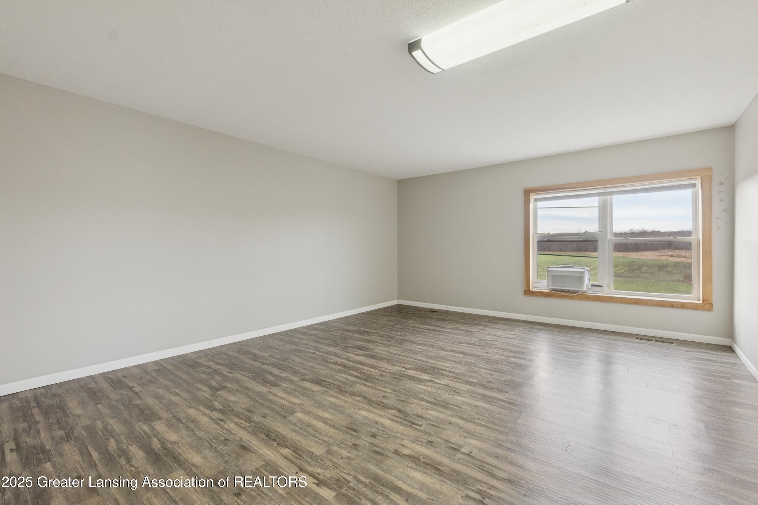 Grand Ledge, Michigan, 48837, United States, 4 Bedrooms Bedrooms, ,5 BathroomsBathrooms,Residential,Contingent,2006820