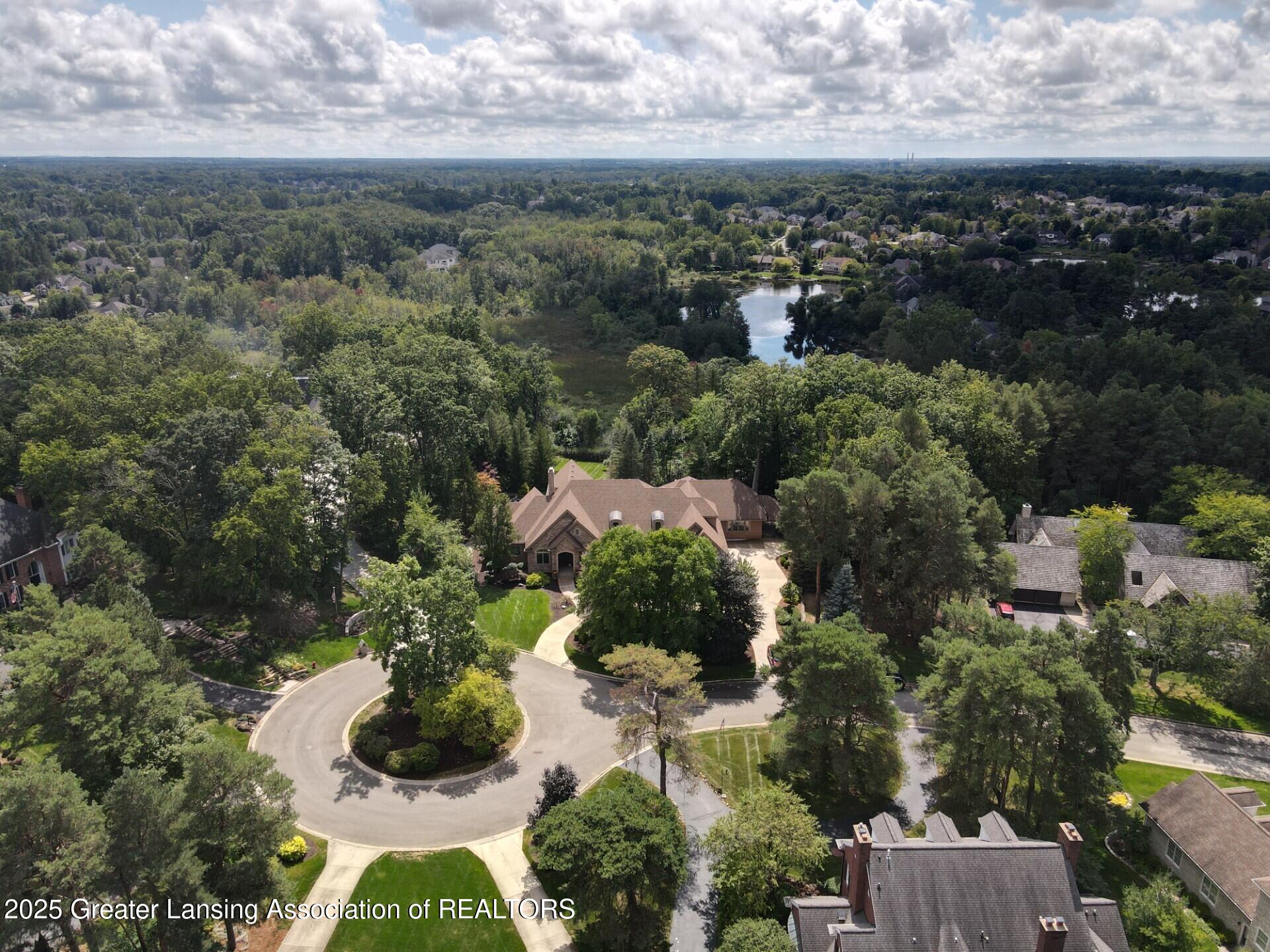 East Lansing, Michigan, 48823, United States, 8 Bedrooms Bedrooms, ,10 BathroomsBathrooms,Residential,Active,1988469