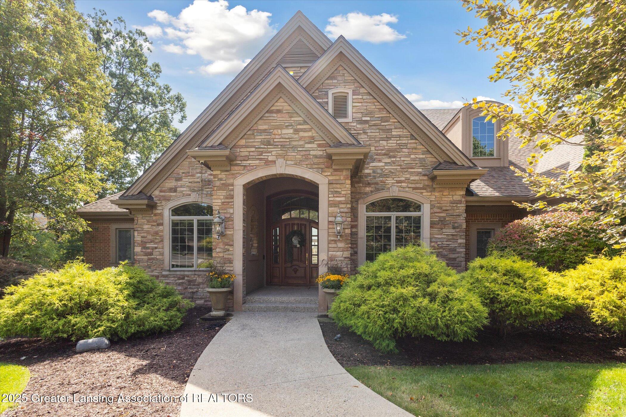 East Lansing, Michigan, 48823, United States, 8 Bedrooms Bedrooms, ,10 BathroomsBathrooms,Residential,Active,1988469