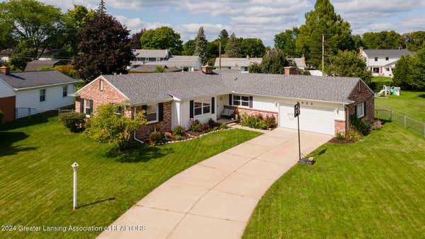 4332 APPLETREE LN, LANSING, MI 48917, photo 2 of 49