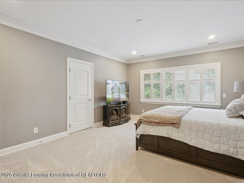 East Lansing, Michigan, 48823, United States, 8 Bedrooms Bedrooms, ,10 BathroomsBathrooms,Residential,Active,1988469