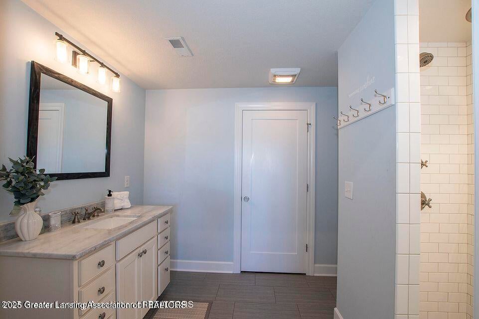 Grand Ledge, Michigan, 48837, United States, 4 Bedrooms Bedrooms, ,5 BathroomsBathrooms,Residential,Contingent,2006820