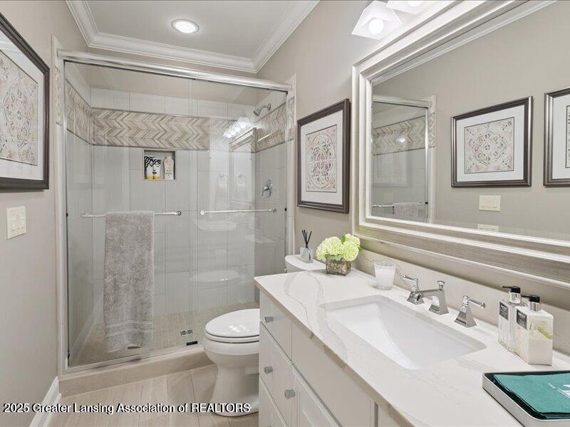 East Lansing, Michigan, 48823, United States, 8 Bedrooms Bedrooms, ,10 BathroomsBathrooms,Residential,Active,2007102