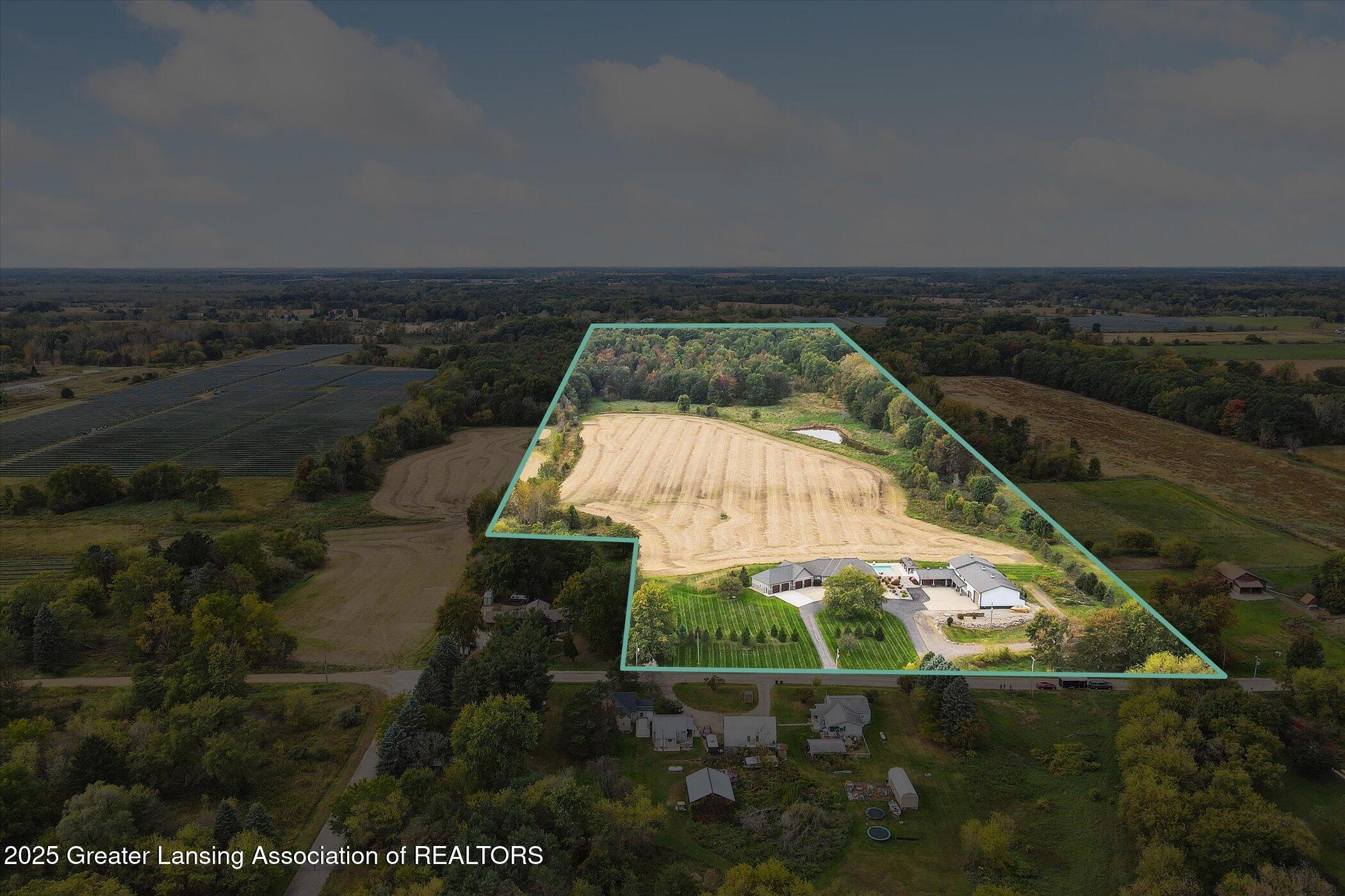 Grand Ledge, Michigan, 48837, United States, 4 Bedrooms Bedrooms, ,5 BathroomsBathrooms,Residential,Active,1988414