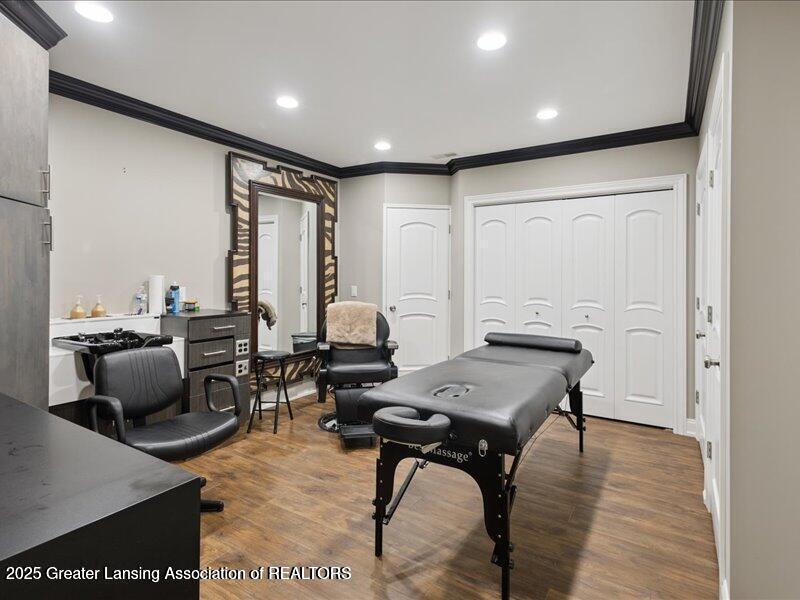 East Lansing, Michigan, 48823, United States, 8 Bedrooms Bedrooms, ,10 BathroomsBathrooms,Residential,Active,2007102